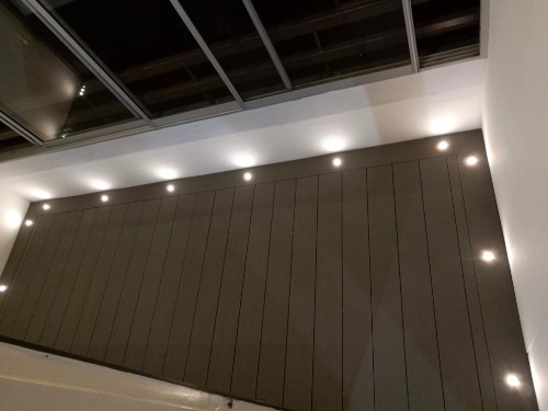 komposiitti-parveke-valaistu-patiokauppa